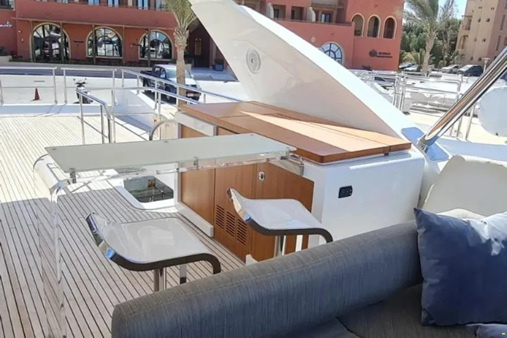 2018 Azimut 80 for sale in El Gouna, Egypt, photo 4 of 5