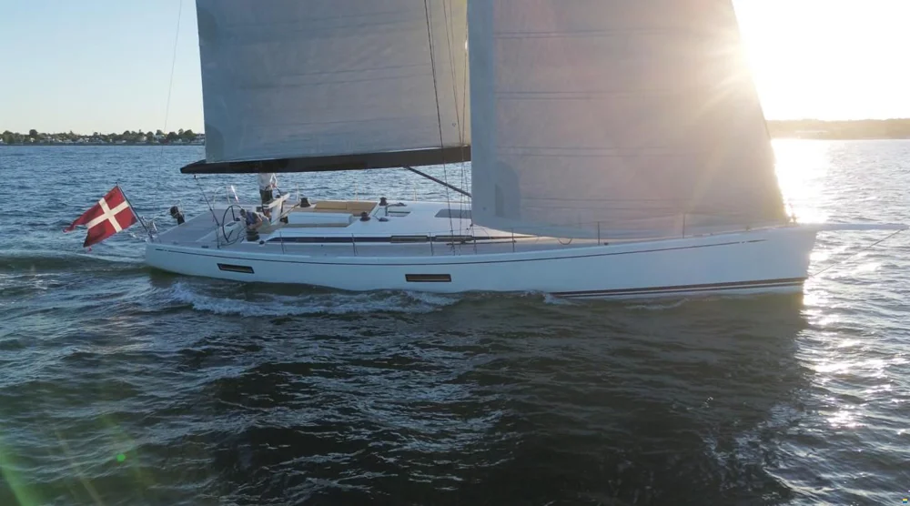 BoatPhoto.coverAlt