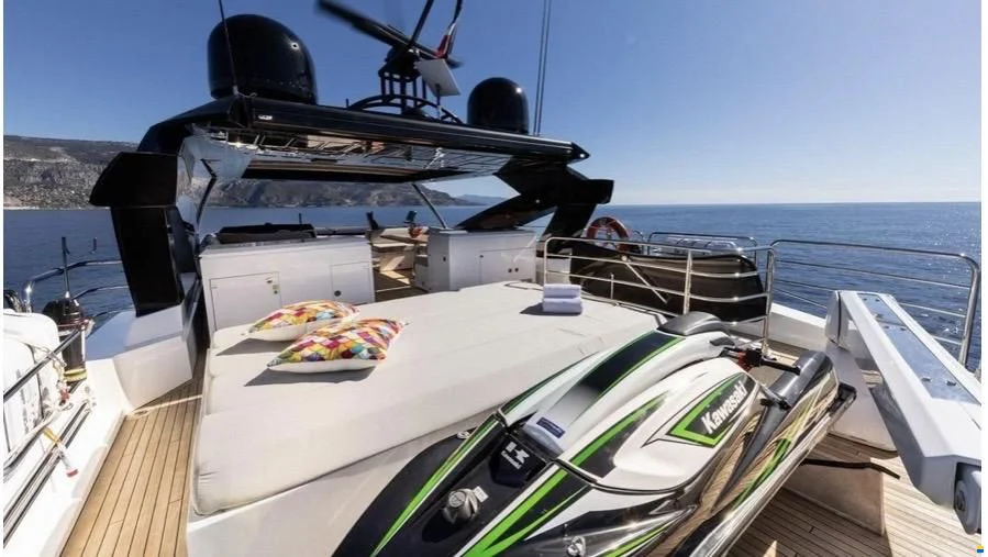 BoatPhoto.alt
