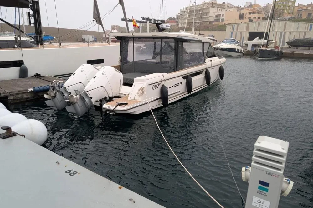 BoatPhoto.alt
