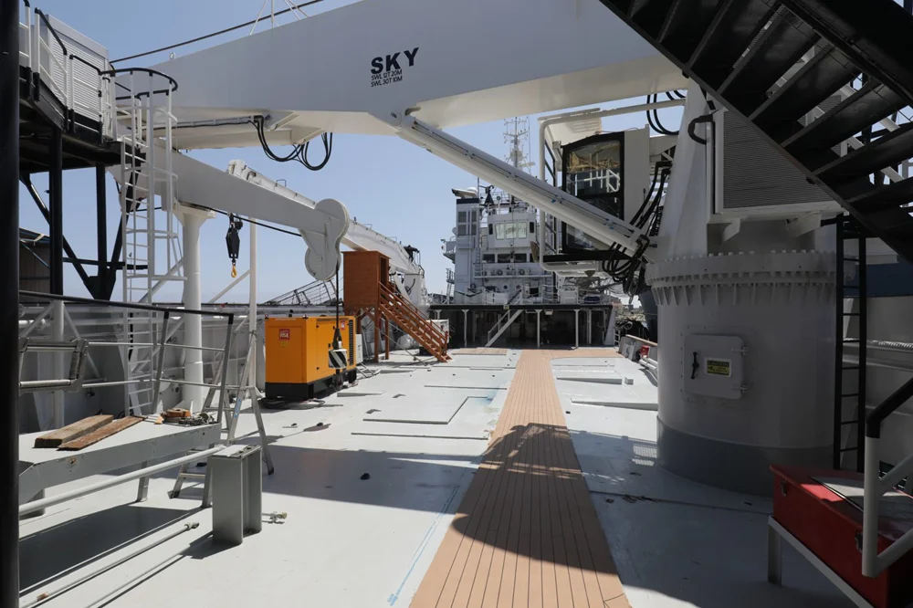 BoatPhoto.alt