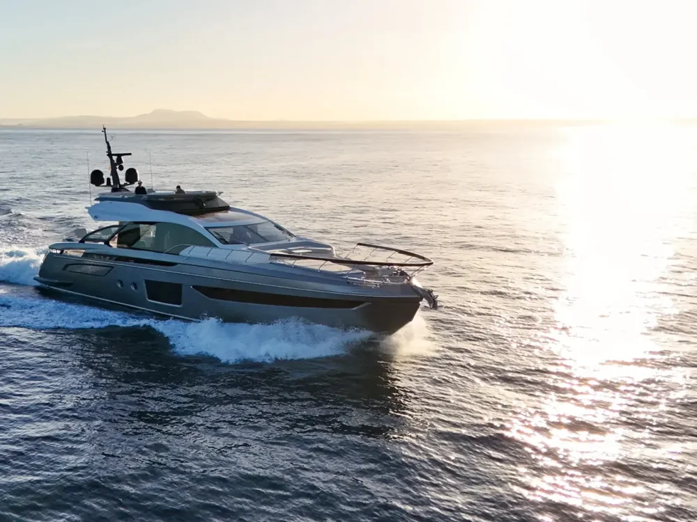 BoatPhoto.coverAlt