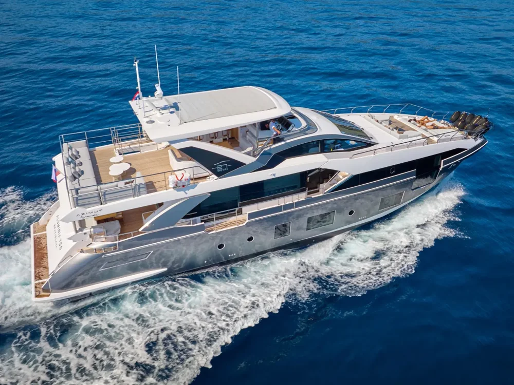 BoatPhoto.coverAlt