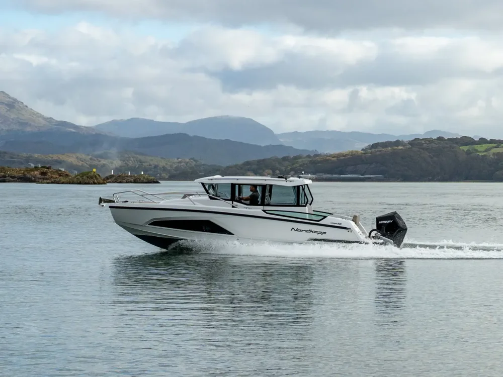 BoatPhoto.coverAlt
