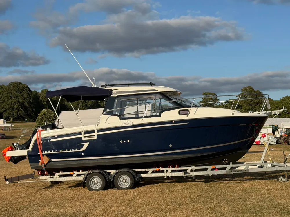 BoatPhoto.coverAlt