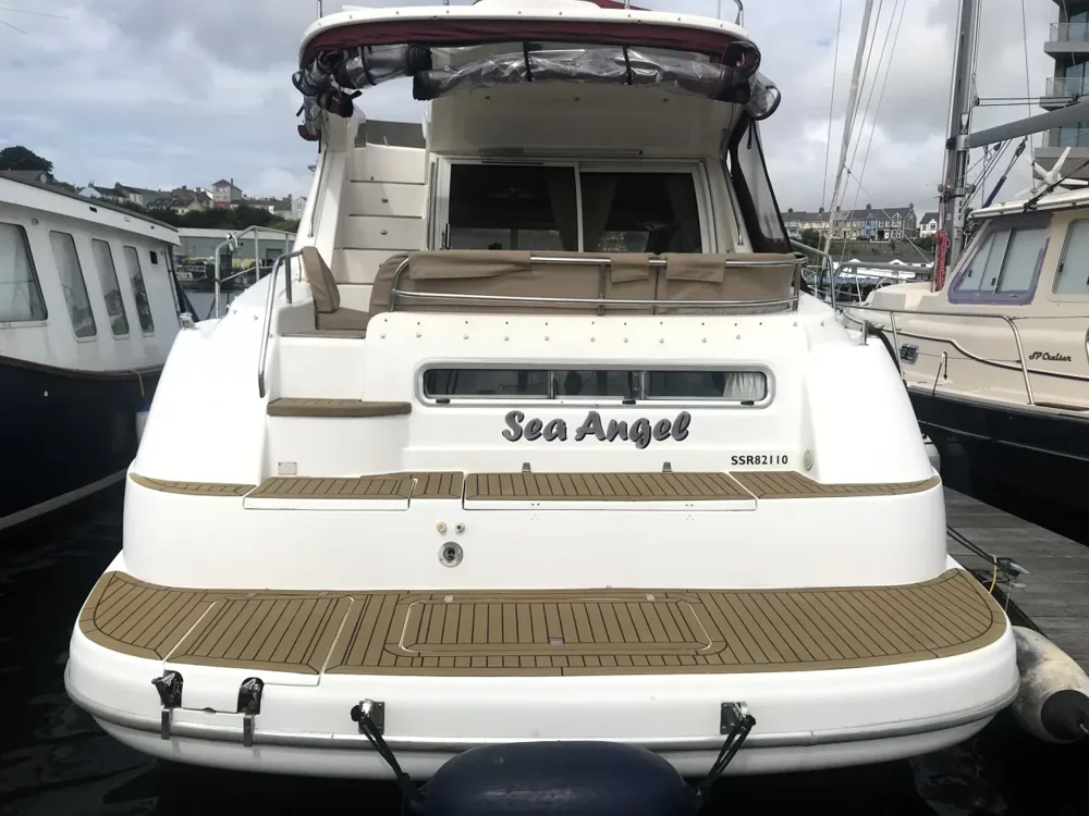 BoatPhoto.alt