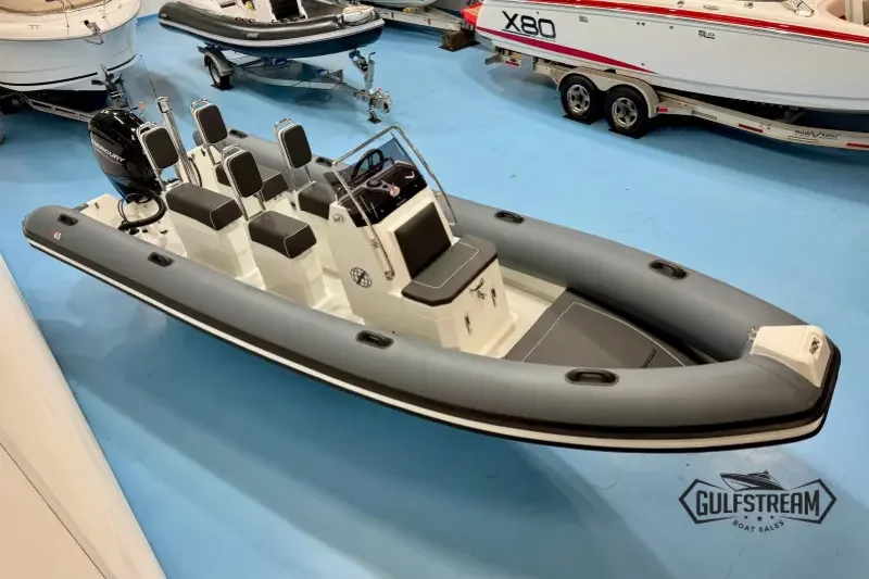 BoatPhoto.coverAlt