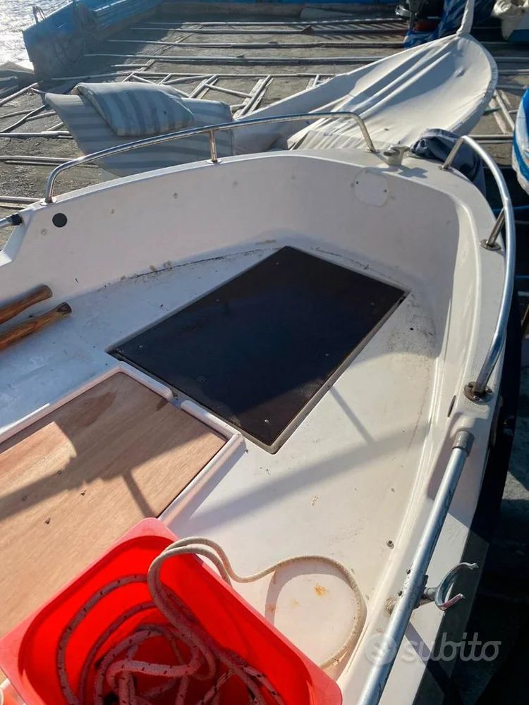 BoatPhoto.alt