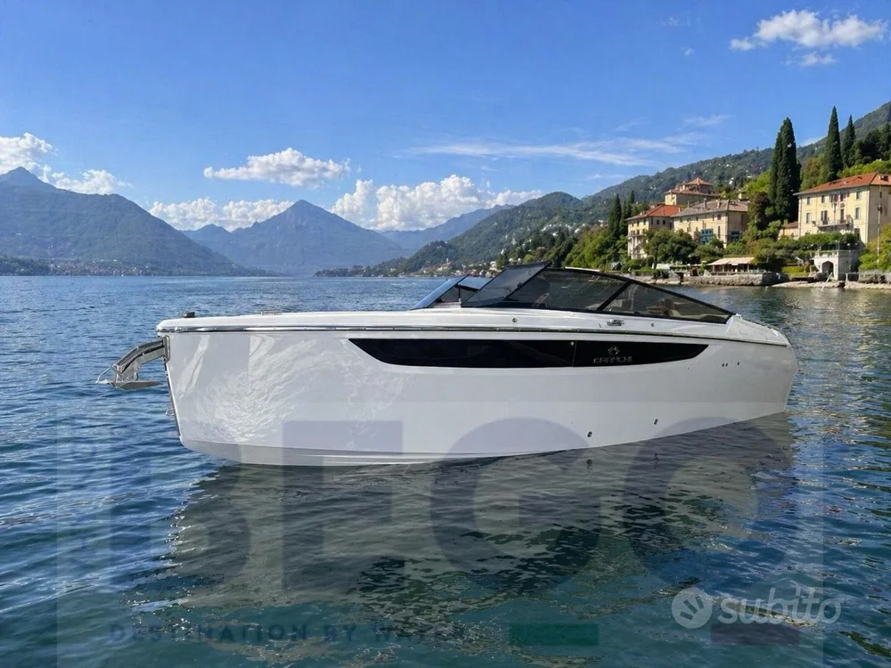 BoatPhoto.coverAlt