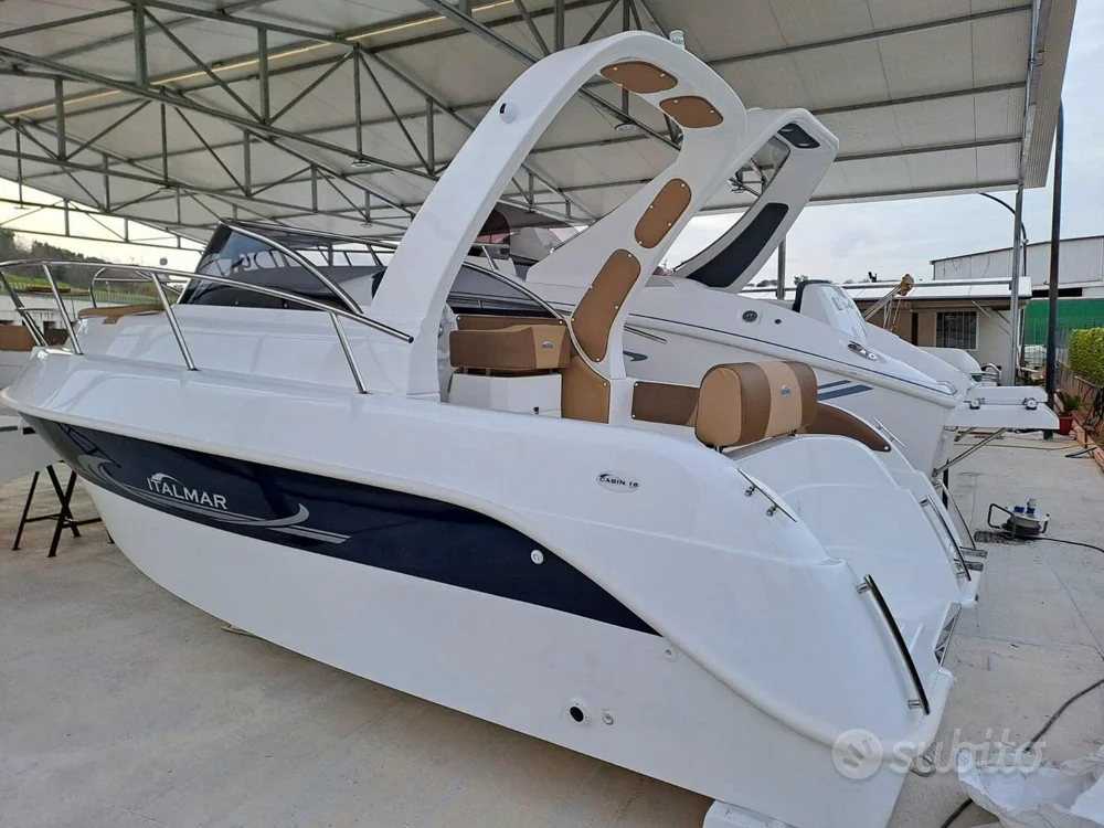 BoatPhoto.alt