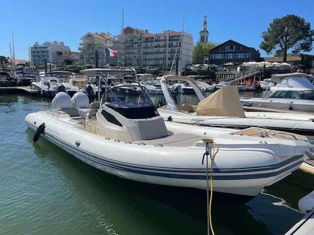BoatPhoto.coverAlt
