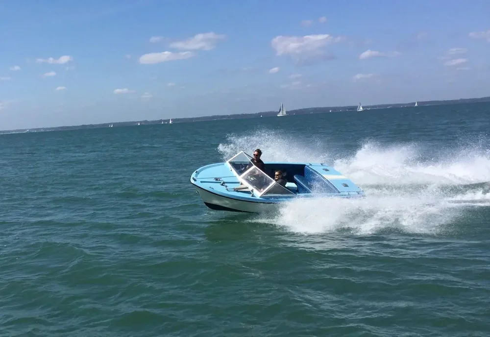 BoatPhoto.alt
