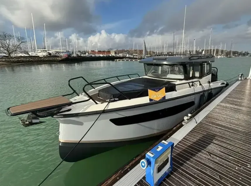 BoatPhoto.coverAlt