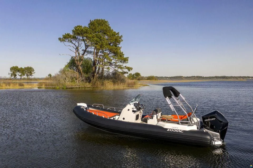 BoatPhoto.coverAlt