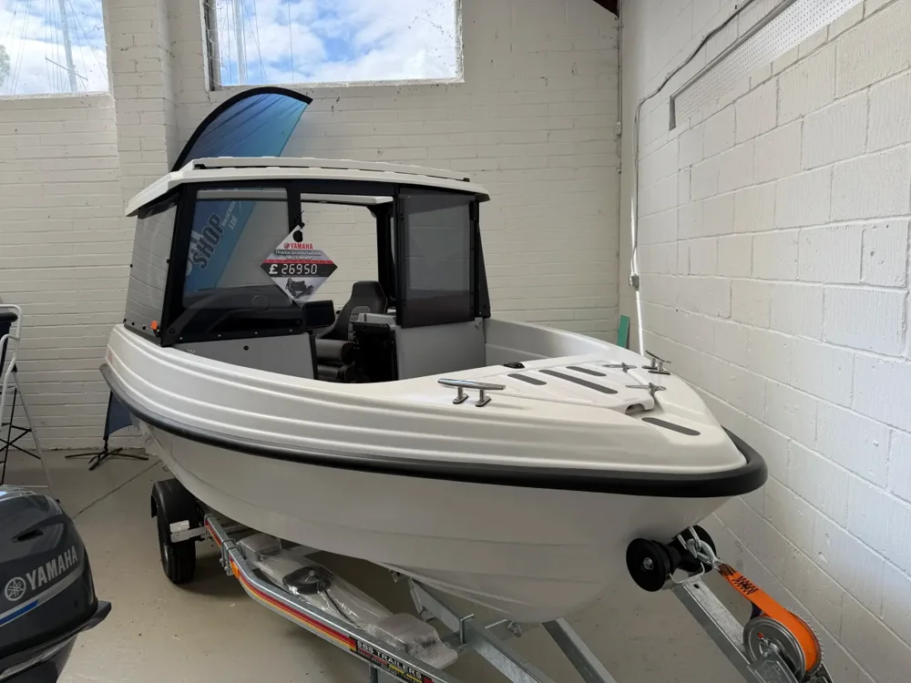 BoatPhoto.coverAlt