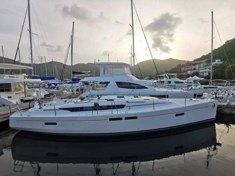 BoatPhoto.coverAlt