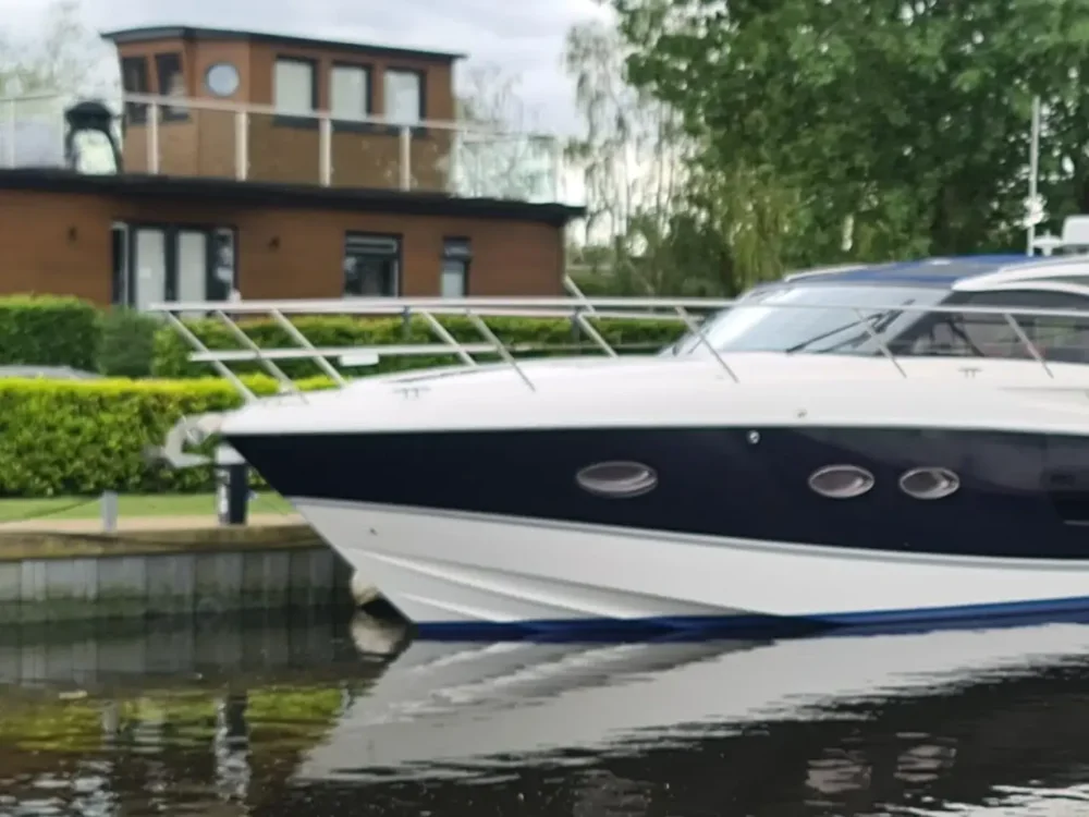 BoatPhoto.coverAlt