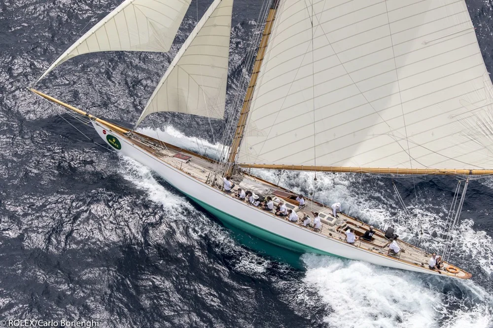 BoatPhoto.coverAlt