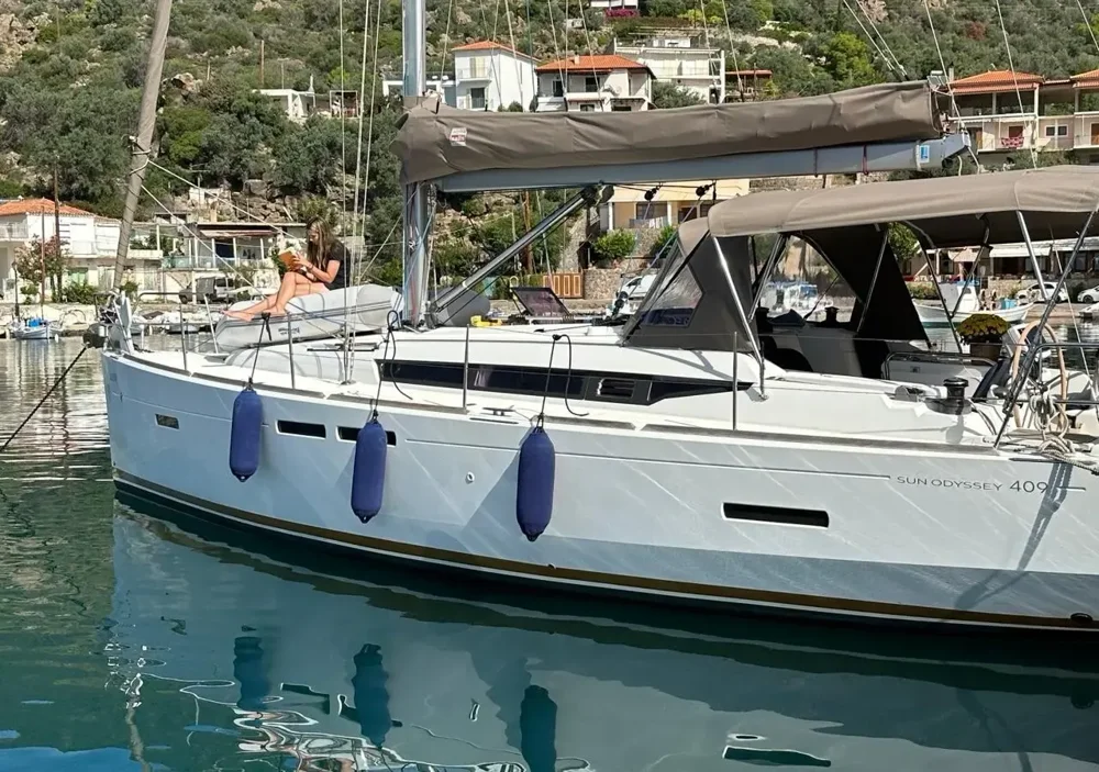 BoatPhoto.coverAlt