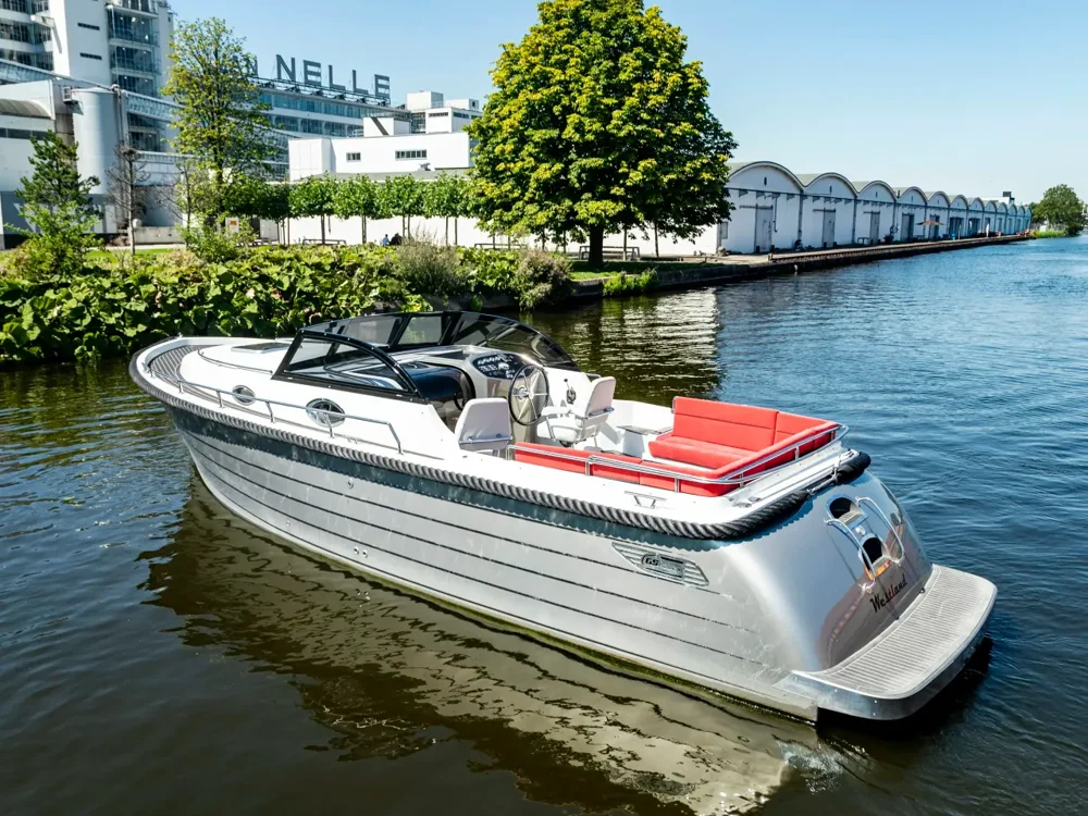 BoatPhoto.coverAlt