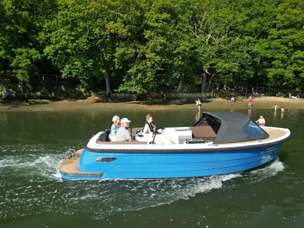 BoatPhoto.coverAlt