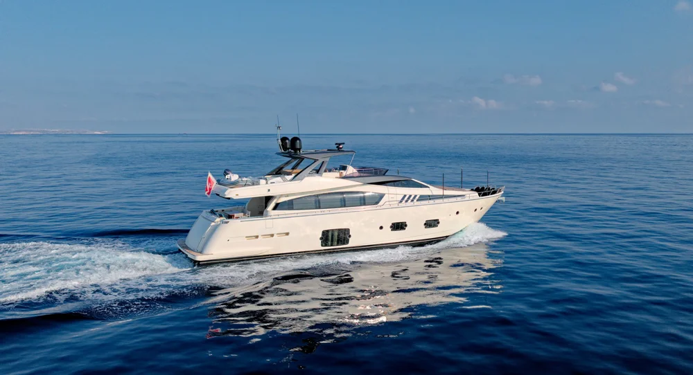 BoatPhoto.coverAlt