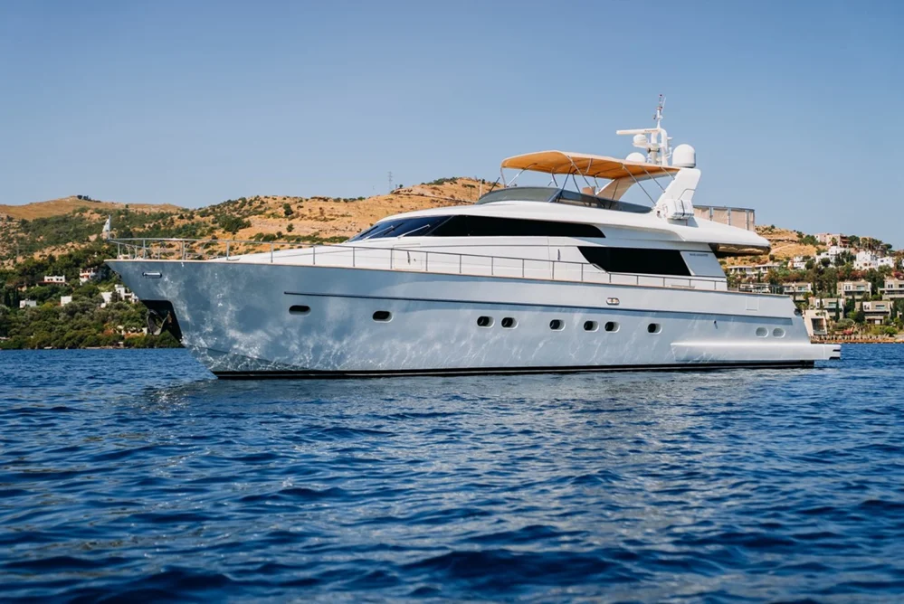 BoatPhoto.coverAlt