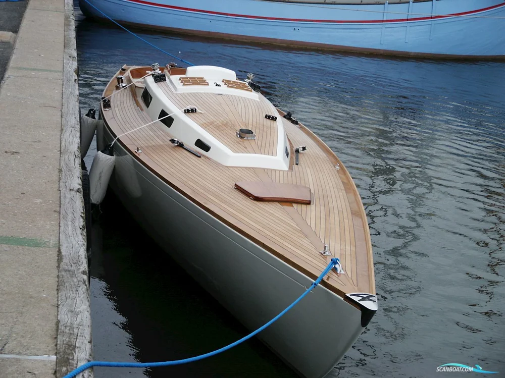 BoatPhoto.alt