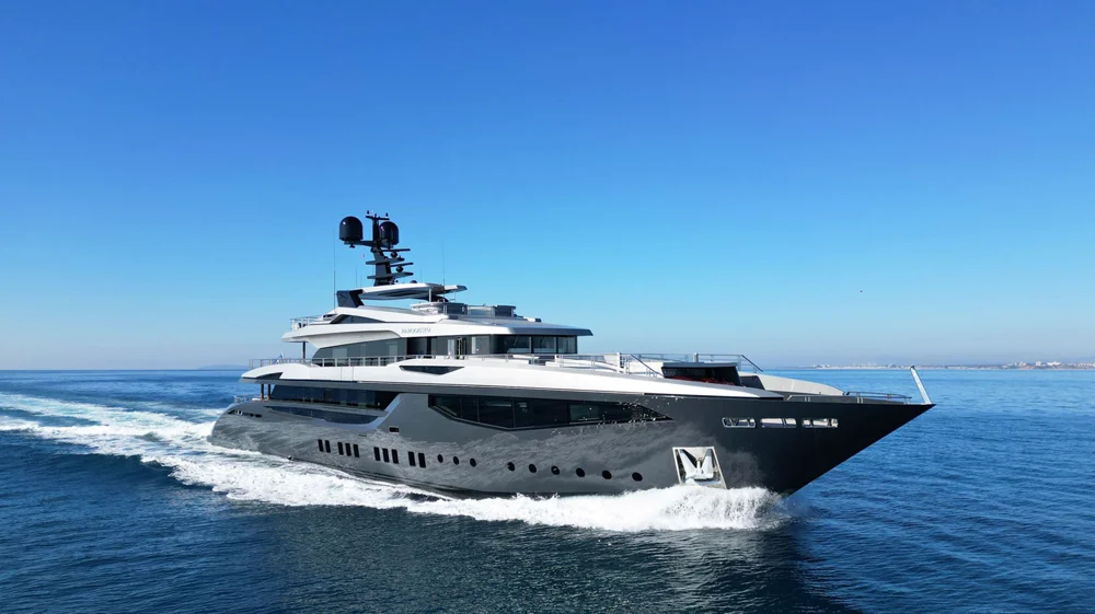 BoatPhoto.coverAlt