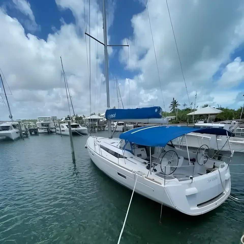 BoatPhoto.alt