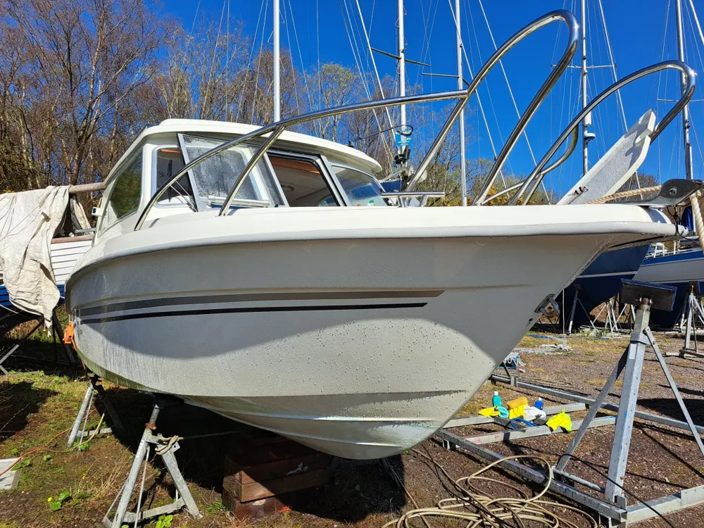BoatPhoto.coverAlt