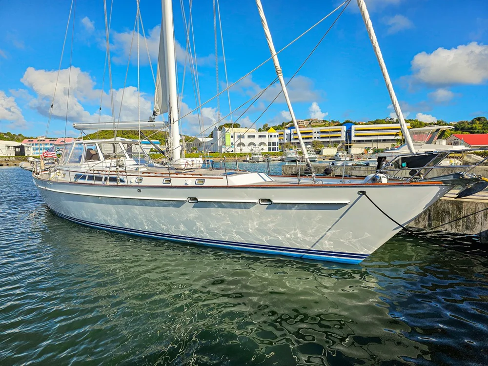 BoatPhoto.coverAlt