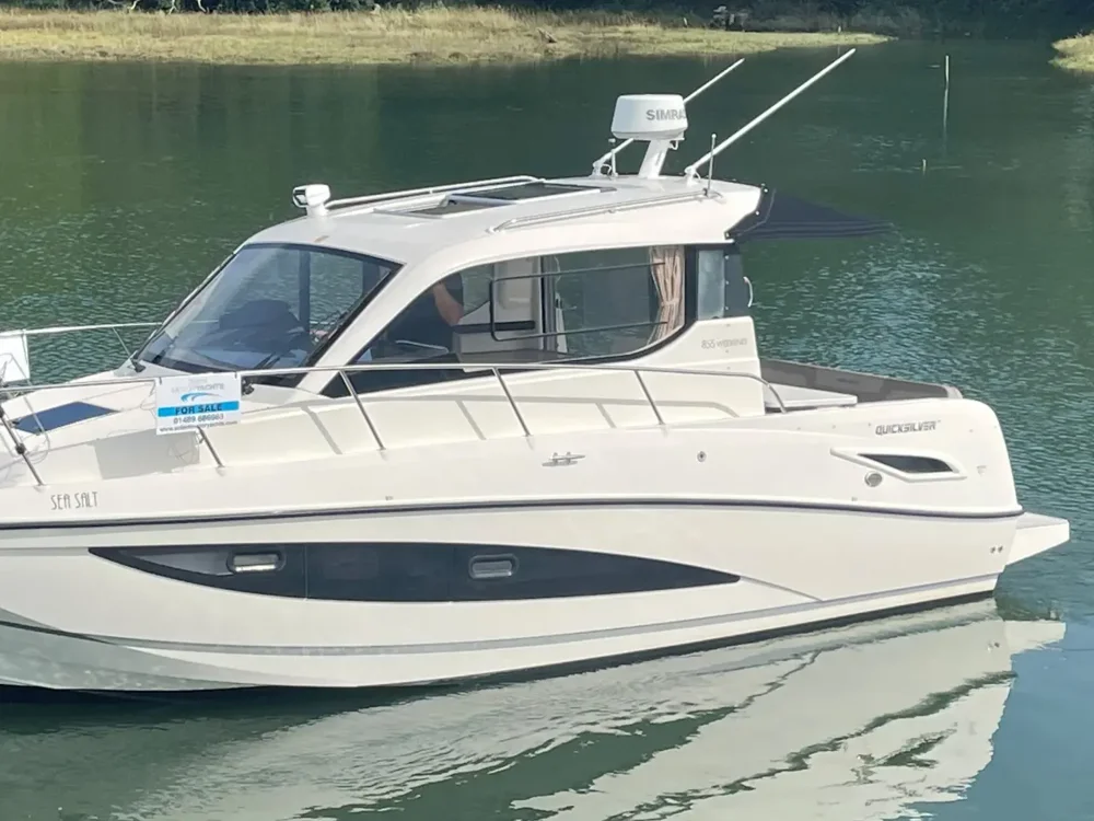 BoatPhoto.coverAlt