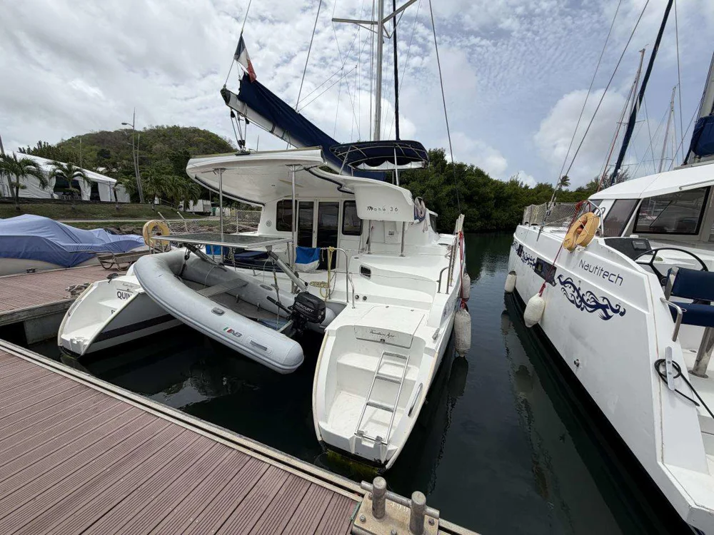 BoatPhoto.coverAlt