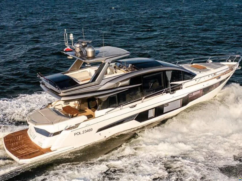 BoatPhoto.coverAlt