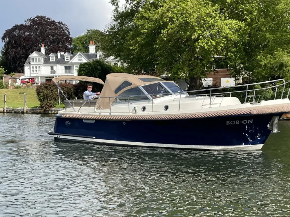 BoatPhoto.coverAlt