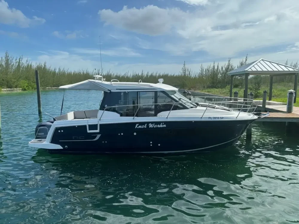 BoatPhoto.coverAlt