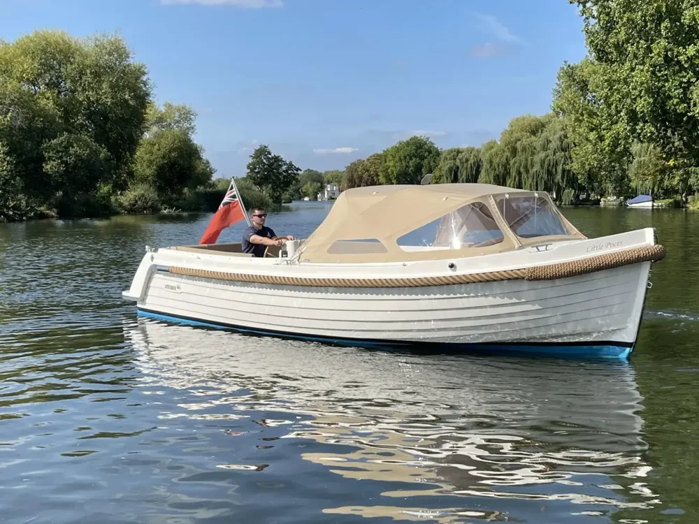 BoatPhoto.alt