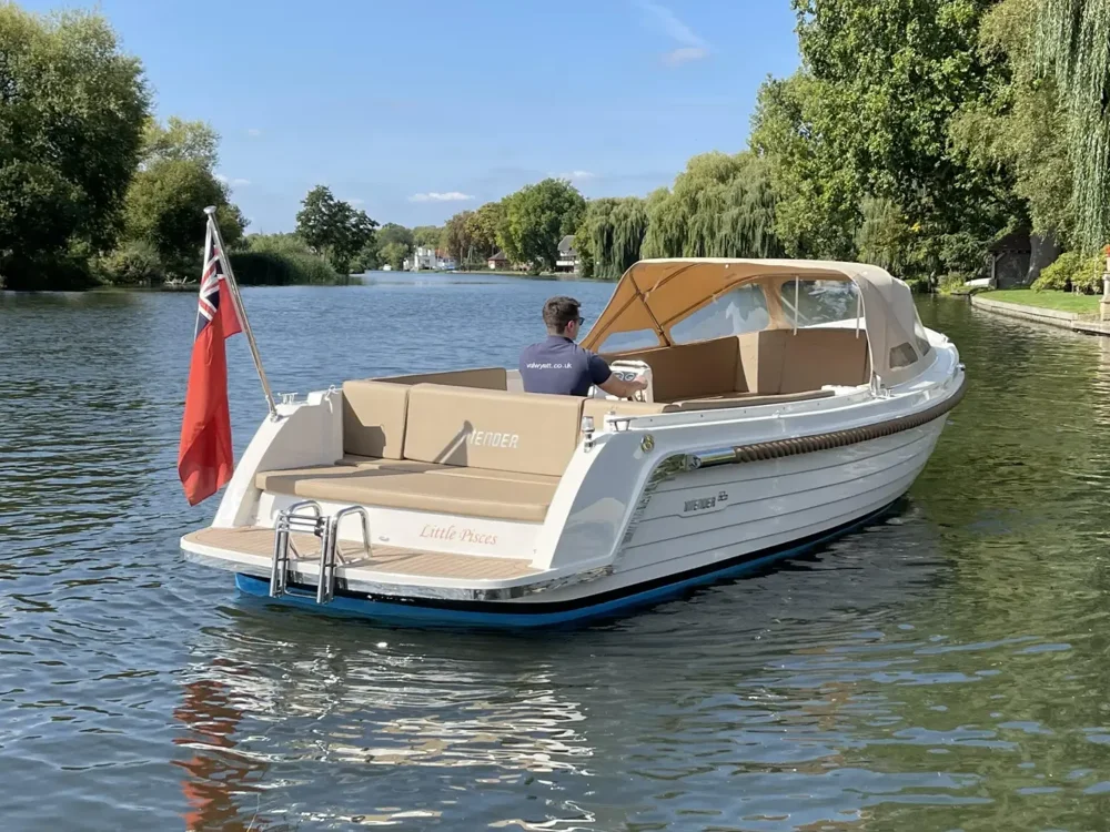 BoatPhoto.alt