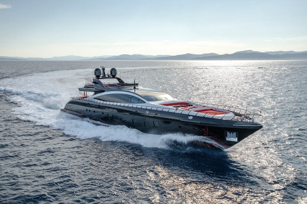 BoatPhoto.coverAlt