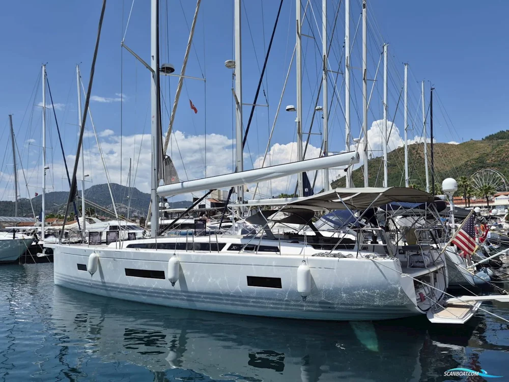 BoatPhoto.coverAlt