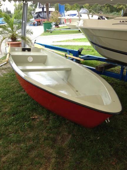BoatPhoto.alt