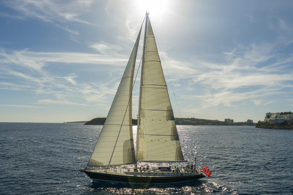 BoatPhoto.coverAlt