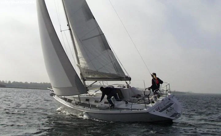 BoatPhoto.coverAlt
