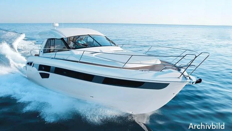 BoatPhoto.alt