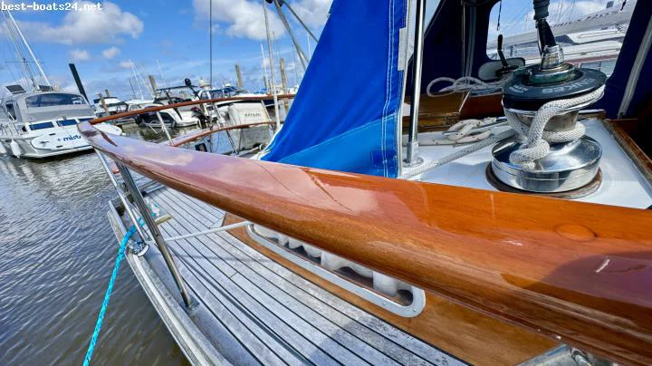 BoatPhoto.alt