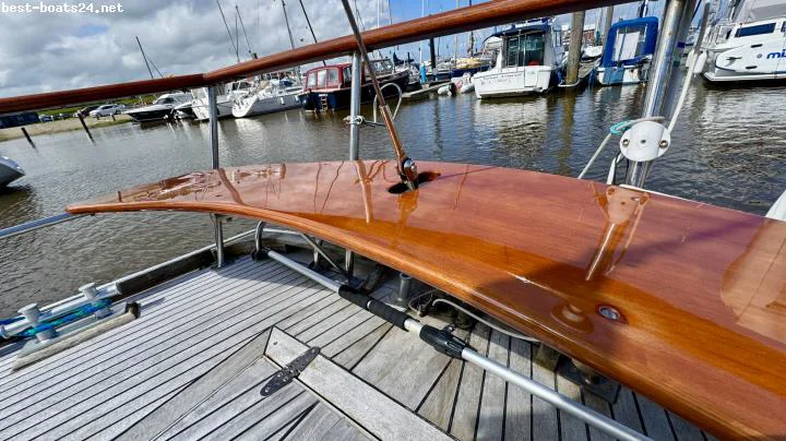 BoatPhoto.alt