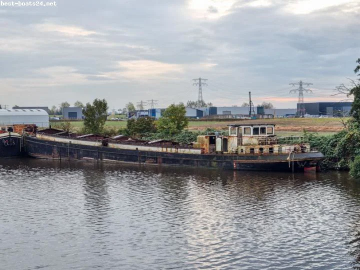 BoatPhoto.alt