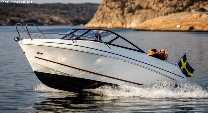 BoatPhoto.coverAlt