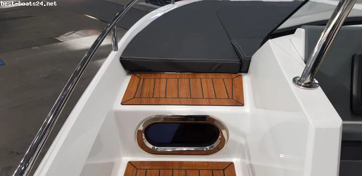 BoatPhoto.alt